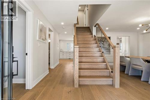 204 Falling Brook Drive, Ancaster, ON - Indoor Photo Showing Other Room