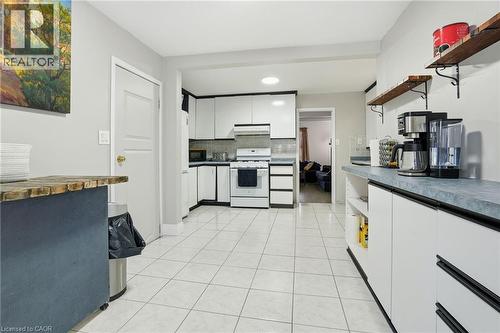 4 Hilda Street, St. Catharines, ON - Indoor Photo Showing Kitchen
