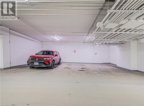 50 Grand Avenue S Unit# 609, Cambridge, ON - Indoor Photo Showing Garage