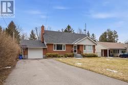 449 KING STREET E Cobourg, ON K9A 1M7