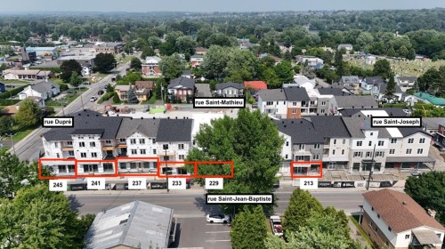 Overall view - 237-251 Rue St-Jean-Baptiste, Beloeil, QC - Outdoor With View