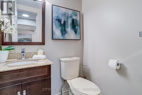 3339 Cactus Gate, Mississauga, ON - Indoor Photo Showing Bathroom