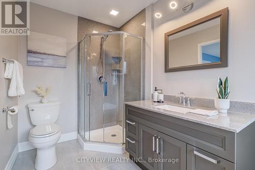 3339 Cactus Gate, Mississauga, ON - Indoor Photo Showing Bathroom
