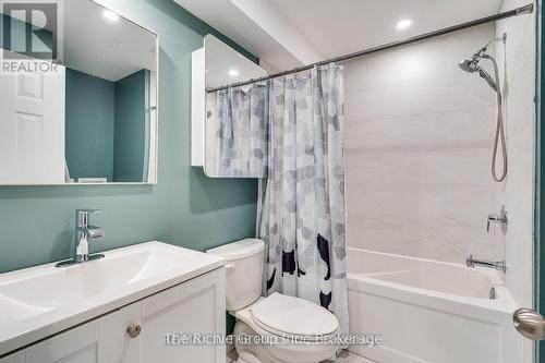 609 Simon Street, Shelburne, ON - Indoor Photo Showing Bathroom