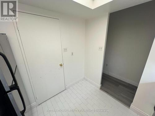 Ph5 - 65 Scadding Avenue, Toronto, ON - Indoor Photo Showing Other Room