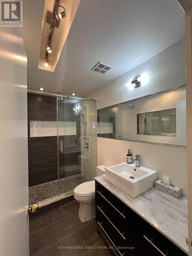 Ph5 - 65 Scadding Avenue, Toronto, ON - Indoor Photo Showing Bathroom