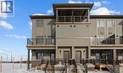 106 PARNIAN PRIVATE N Ottawa, ON K2J 7K5