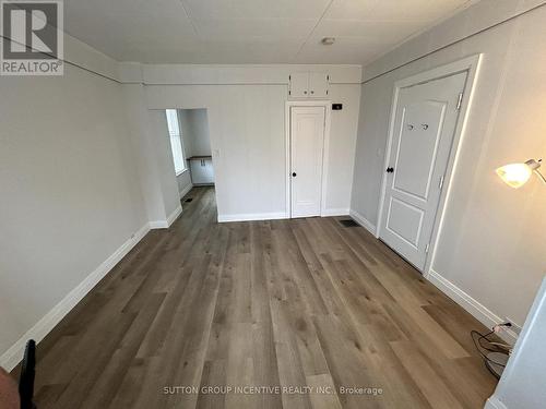 166 Collier Street, Barrie, ON - Indoor Photo Showing Other Room