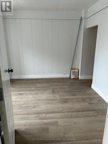 166 Collier Street, Barrie, ON - Indoor Photo Showing Other Room