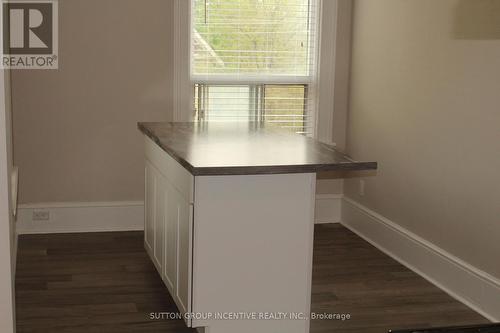 166 Collier Street, Barrie, ON - Indoor Photo Showing Other Room
