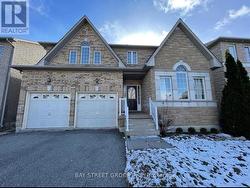 7 RAYMOND BARTLETT AVE AVENUE Markham, ON L3R 5C9