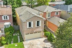 137 CHELWOOD DRIVE Vaughan, ON L4J 7C6
