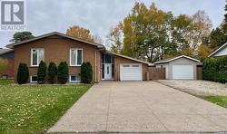 664 PINE GROVE DRIVE Saugeen Shores, ON N0H 2C3