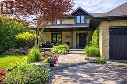 6 PRENTICE COURT Markham, ON L3R 2X7