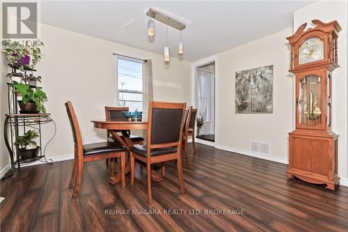 144 Burgar Street, Welland (Welland Downtown), ON - Indoor Photo Showing Dining Room