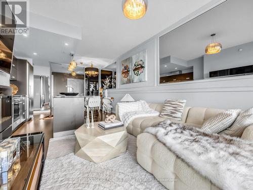 2212 - 88 PARK LAWN ROAD  Toronto, ON M8Y 0B5