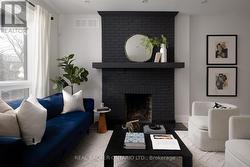 250 HAVELOCK STREET Toronto, ON M6H 3B9