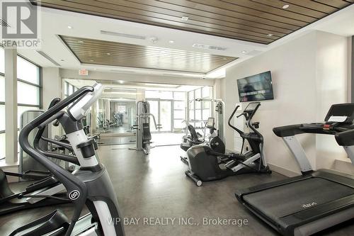 511 - 9618 Yonge Street, Richmond Hill, ON - Indoor Photo Showing Gym Room