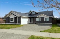 3602 Vermont Pl Campbell River, BC V9H 1V3