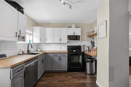 374 Martin Ave, Winnipeg, MB 