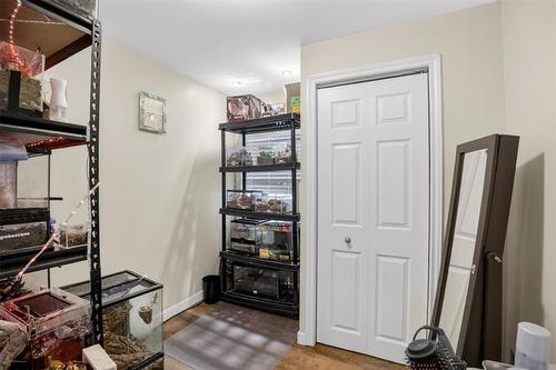 374 Martin Ave, Winnipeg, MB 