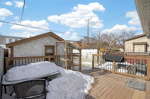 374 Martin Ave, Winnipeg, MB 