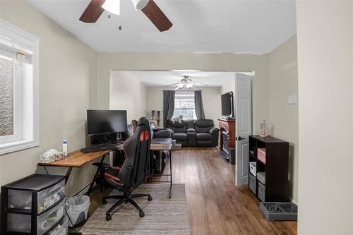 374 Martin Ave, Winnipeg, MB 