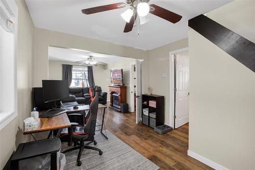 374 Martin Ave, Winnipeg, MB 