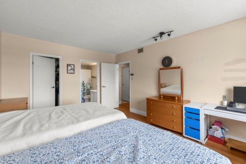 Master Bedroom - 630-7900 Ch. De La Côte-St-Luc, Côte-Saint-Luc, QC - Indoor Photo Showing Bedroom