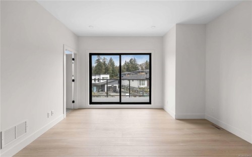 1203 Viewtop Rd, Duncan, BC - Indoor Photo Showing Other Room