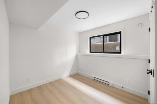 1203 Viewtop Rd, Duncan, BC - Indoor Photo Showing Other Room