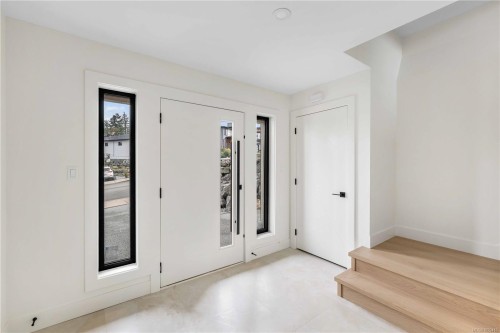 1203 Viewtop Rd, Duncan, BC - Indoor Photo Showing Other Room