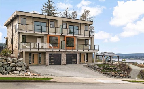 1201 Viewtop Rd, Duncan, BC - Outdoor