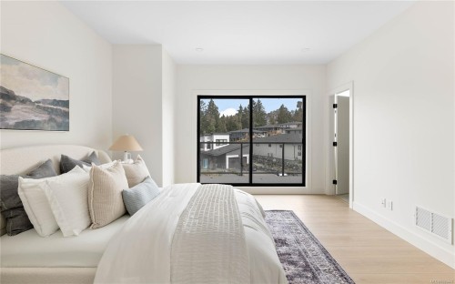 1201 Viewtop Rd, Duncan, BC - Indoor Photo Showing Bedroom