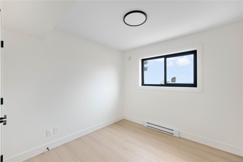 1201 Viewtop Rd, Duncan, BC - Indoor Photo Showing Other Room