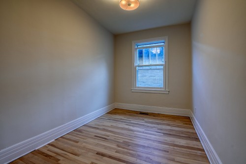 Chambre à coucher - 5786 Av. Déom, Montréal (Côte-Des-Neiges/Notre-Dame-De-Grâce), QC - Indoor Photo Showing Other Room