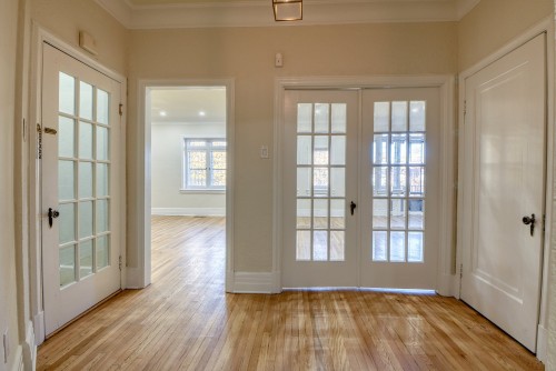 Hall d'entrée/Vestibule - 5786 Av. Déom, Montréal (Côte-Des-Neiges/Notre-Dame-De-Grâce), QC - Indoor Photo Showing Other Room