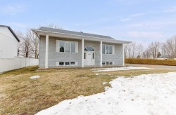 1785 Rue du Moulin  Sainte-Marie-Madeleine, QC J0H 1S0