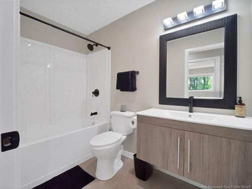 195 Chartersville Rd, Dieppe, NB 