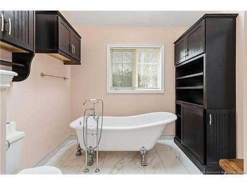 23 Flint Crt, Moncton, NB 