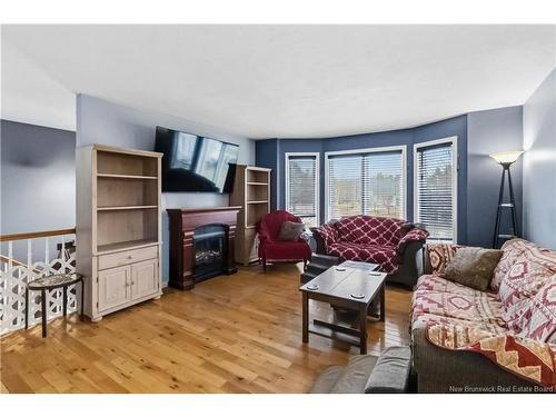 23 Flint Crt, Moncton, NB 