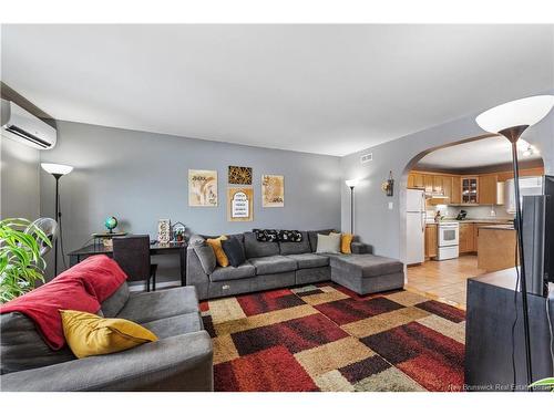 37 Stoneham Dr, Moncton, NB 