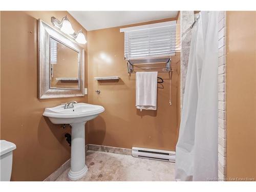 37 Stoneham Dr, Moncton, NB 