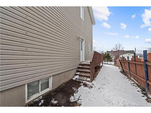 37 Stoneham Dr, Moncton, NB 