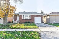 4 CRANSTON ROAD Toronto, ON M9B 3X8
