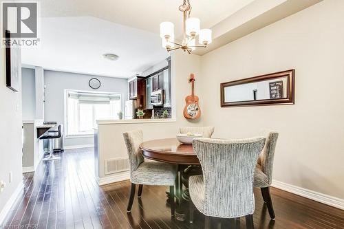 4262 Ingram Common, Burlington, ON - Indoor Photo Showing Dining Room