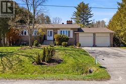 109 HIGHVIEW DRIVE Ottawa, ON K0A 3M0