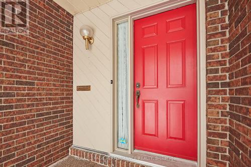 Inviting front entrance - 43 Waterview Court, Ottawa, ON -  Photo Showing Other Room