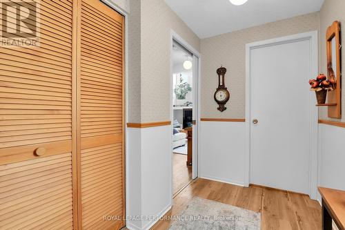 Closet w/louvered doors - 43 Waterview Court, Ottawa, ON - Indoor Photo Showing Other Room