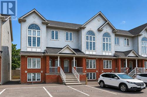 348 WIFFEN PRIVATE  Ottawa, ON K2H 1G4